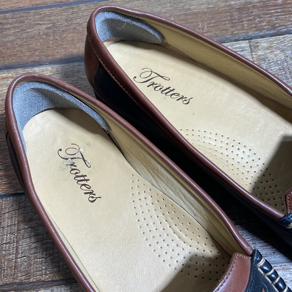 Trotters Francie Black and Brown Penny Loafers Size 10N Narrow - Picture 8 of 14